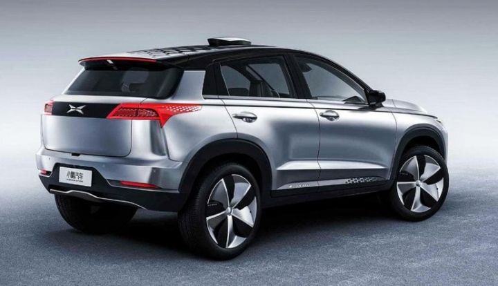 Tesla-ya rəqib olur