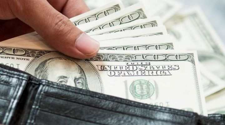 Dolların sabaha olan məzənnəsi açıqlandı