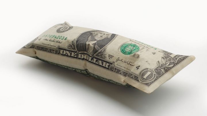 Hərraclarda Dollar satışı artdı