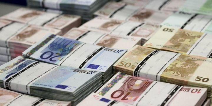 Avro və Rubl daha da ucuzlaşdı - RƏSMİ MƏZƏNNƏLƏR