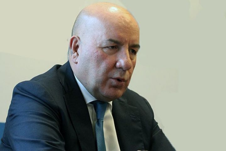 "Uçot dərəcəsini aşağı salırıq, kredit faizləri isə enmir" 