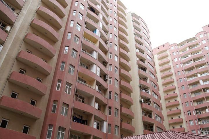 "Bakıdakı çoxmənzilli binaların 70-80 %-də qeydiyyat problemi həll olunacaq”