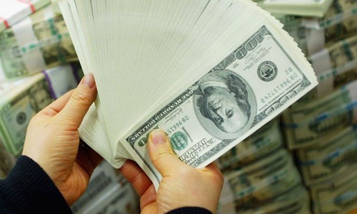 Dolların sabaha olan rəsmi məzənnəsi açıqlandı