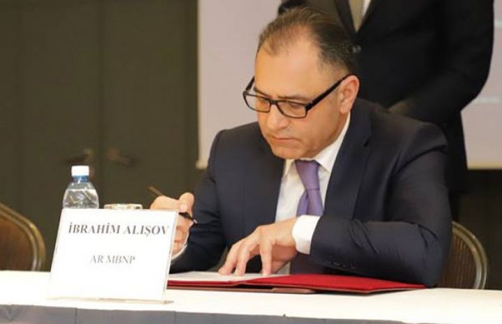 Palata Avstriya bankı ilə anlaşdı