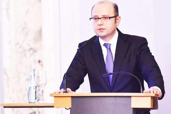 Azərbaycanın Energetika naziri Əlcəzairə səfər edib