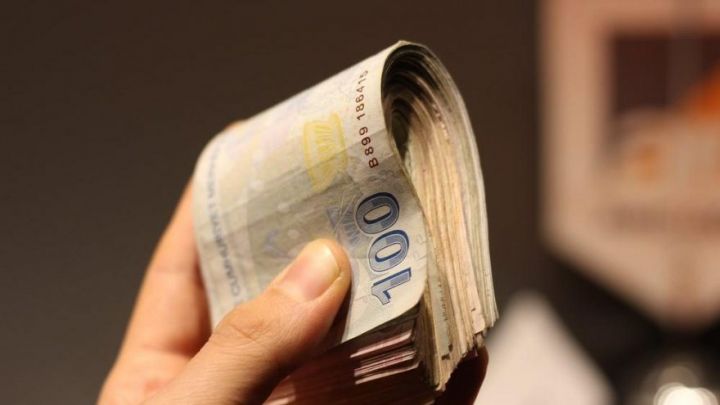 Türk Lirəsi , artan inflyasiyaya baxmayaraq dəyər qazanmaqda davam edir