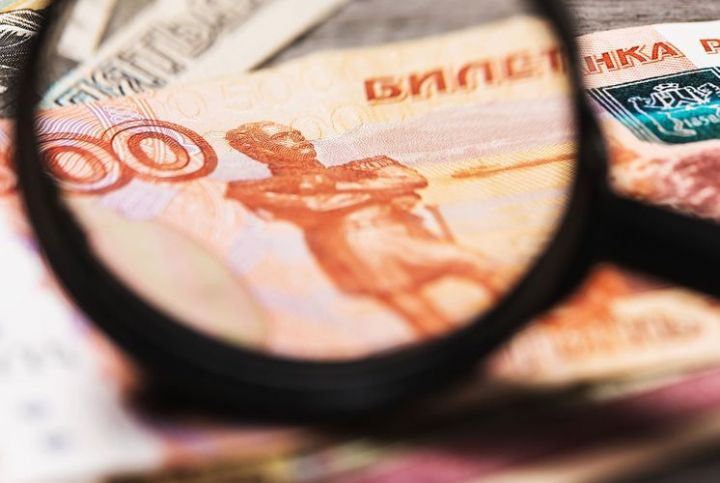 Rubl Manat qarşısında 9%-ə yaxın ucuzlaşdı