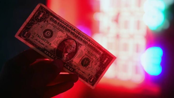 Sabah üçün rəsmi Dollar/Manat məzənnəsi açıqlandı