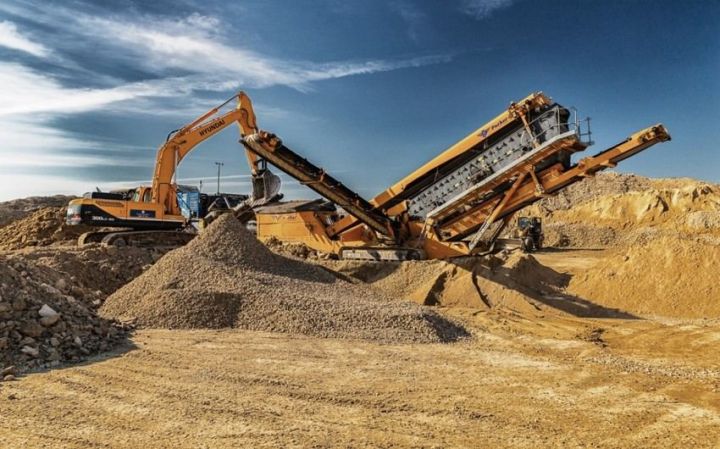 Qum-çınqıl yataqları bu şirkətlərə istifadəyə verildi