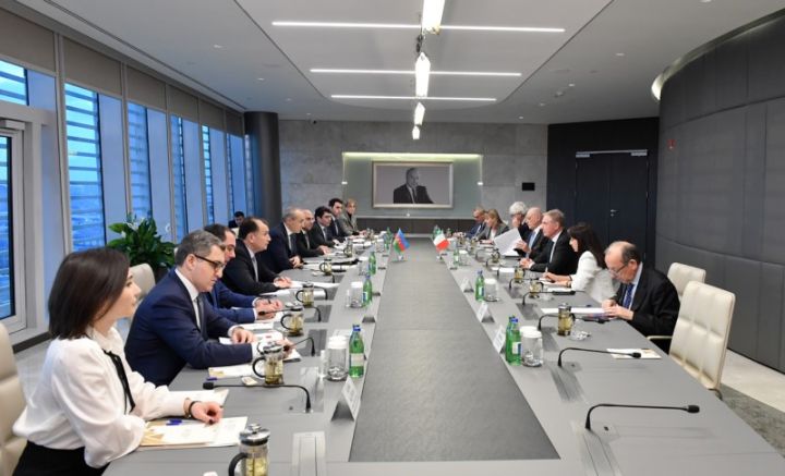 Azərbaycan və İtaliya mümkün əməkdaşlıq modellərini müzakirə edib