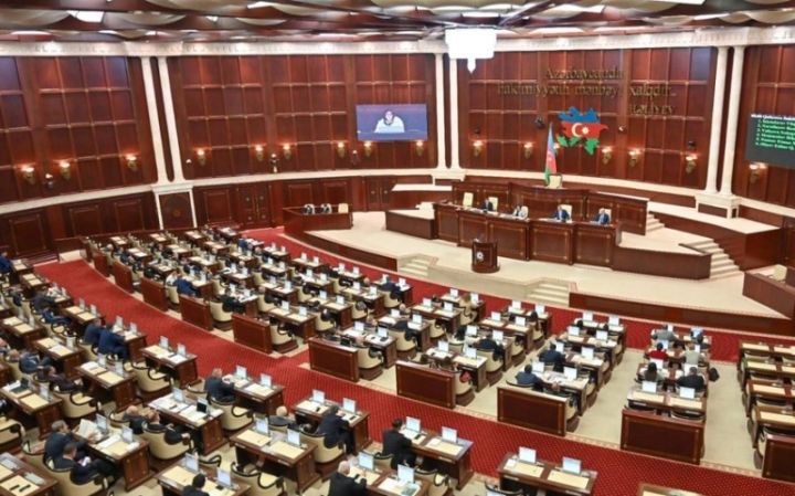 Bu gün Milli Məclisin payız sessiyası üzrə ilk plenar iclası keçiriləcək - 18 MƏSƏLƏ