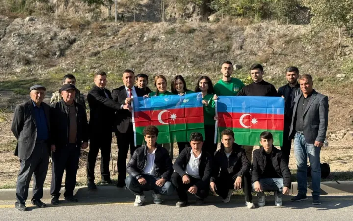 “Natura” meyvə şirəsi brendinin təşəbbüsü ilə Laçında ağacəkmə aksiyası keçirilib