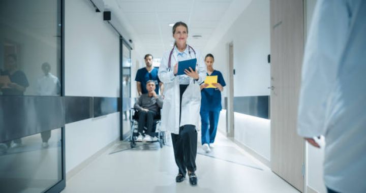 Qeyri-neft-qaz sektorunda 2500 manatdan çox əməkhaqqı alanlar üçün icbari tibbi sığorta haqqı dəyişir