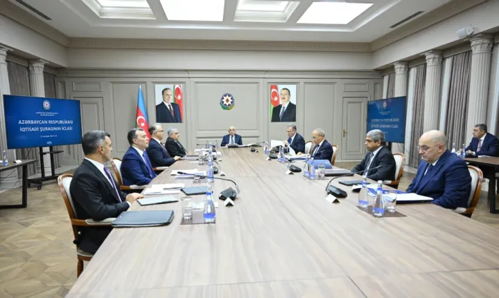 İqtisadi Şuranın növbəti iclası keçirilib