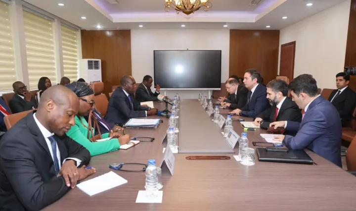 SOCAR-ın prezidenti Afrika ölkəsində səfərdə olub, alınmış 10% pay ilə bağlı müzakirə aparılıb