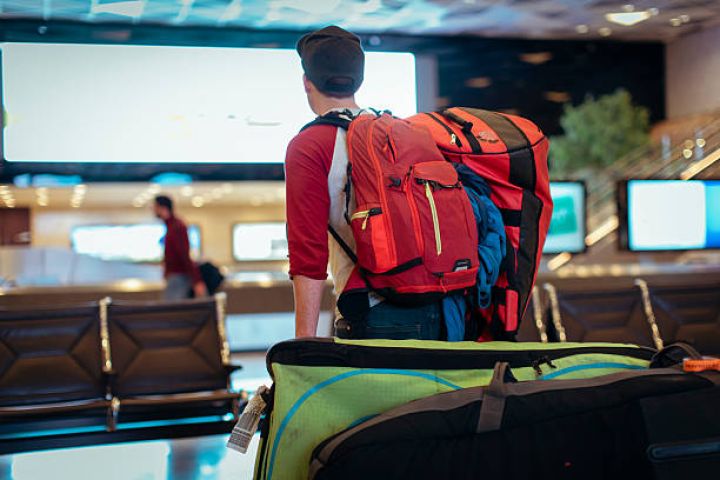 Azərbaycandan Rusiya və Türkiyəyə gedənlərin sayı azalıb,  İrana gedənlərin sayı artıb