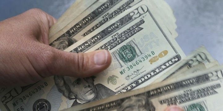 Valyuta hərracı başa çatdı - MƏZƏNNƏ