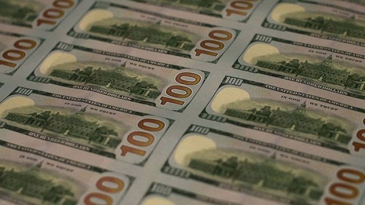 Dolların sabaha olan rəsmi məzənnəsi açıqlandı