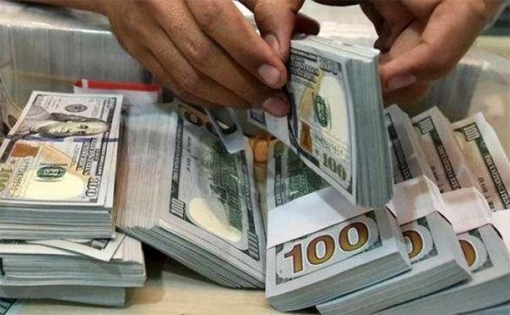 Banklarda Dollar və Avronun qiymətləri