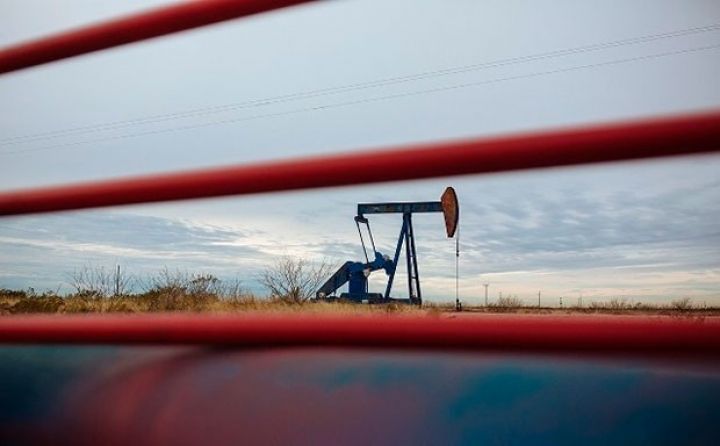 Neft qiyməti proqnozları 8-9 dollar aşağı salındı