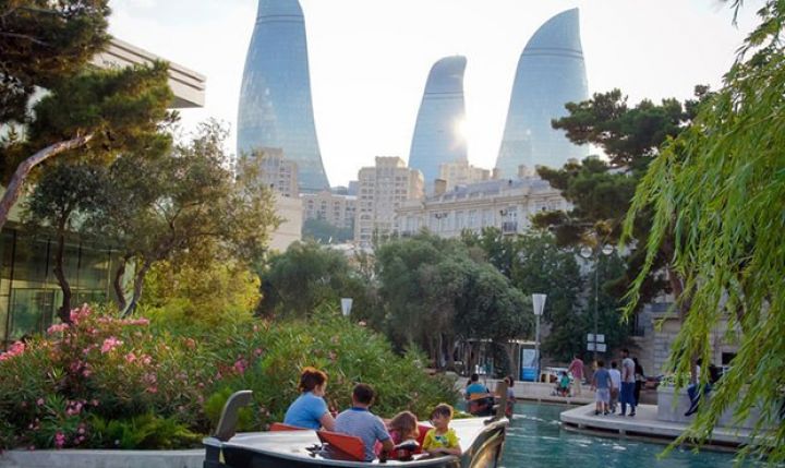 Turizm xidmətləri ixracından Azərbaycana daxil olan valyuta kəskin azalıb