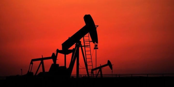 ABŞ neft hasilatı və istehlakında liderliyini qorudu