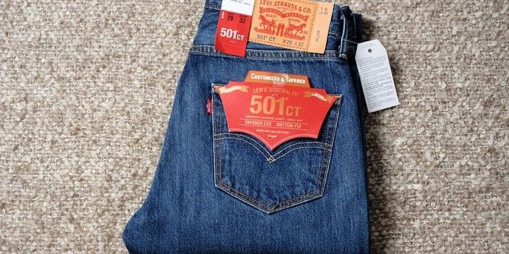 Məşhur cins markası birjaya qayıdır