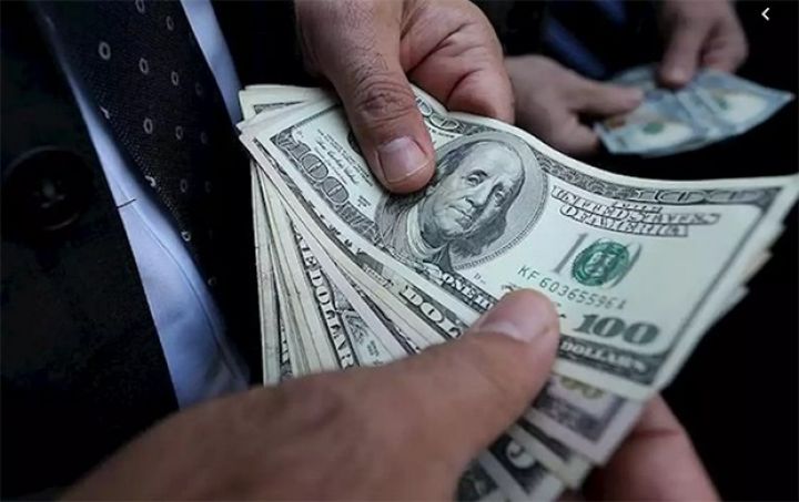 Dolların sabaha olan rəsmi məzənnəsi açıqlandı