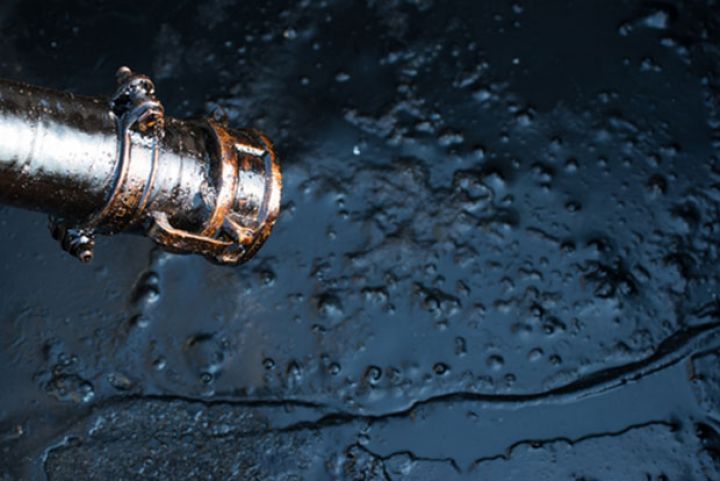 Azərbaycan mayda xam neft hasilatını 161 min barrel azaldıb