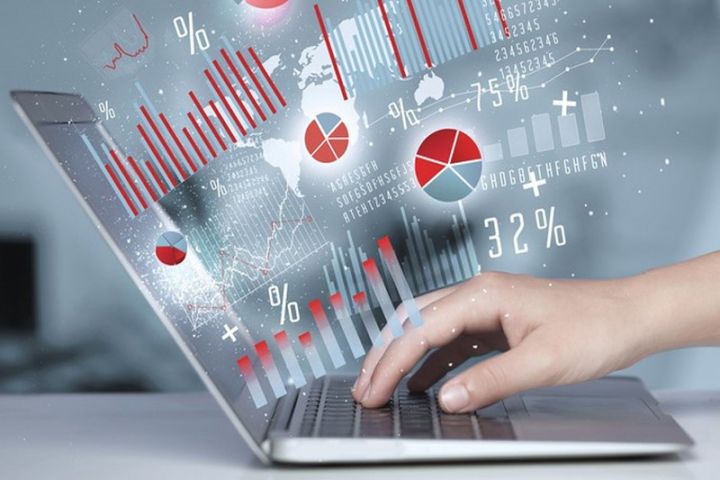 Azərbaycanda proqram təminatı bazarında piratlığın səviyyəsi azalıb - Microsoft