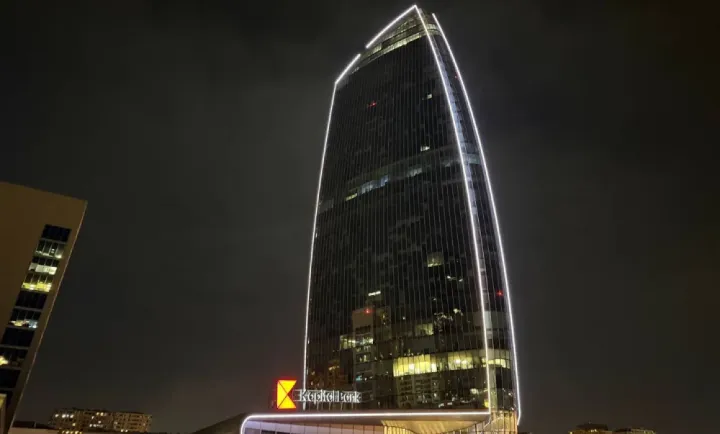 "Kapital Bank"ın kredit portfeli 5,4 milyard manatı keçib